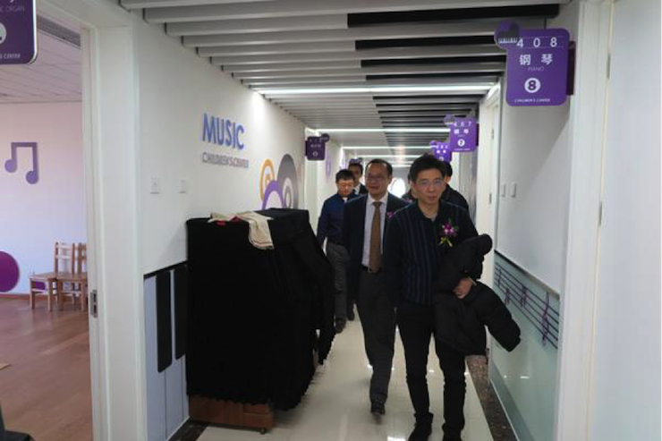 音乐之声暖寒冬 环球360乐器捐赠爱心行动走进中国儿童中心艺术宫
